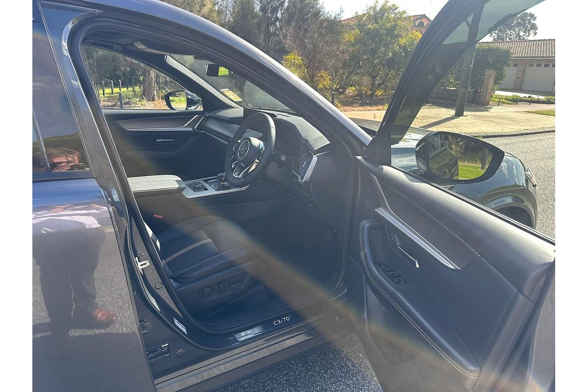 2025 Mazda CX-70 G50e Azami KJ
