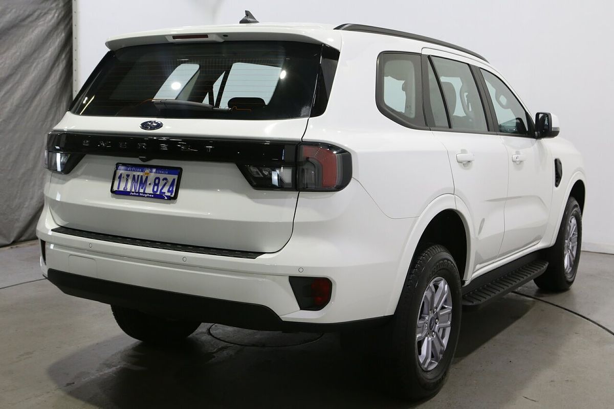 2024 Ford Everest Ambiente 2.0L