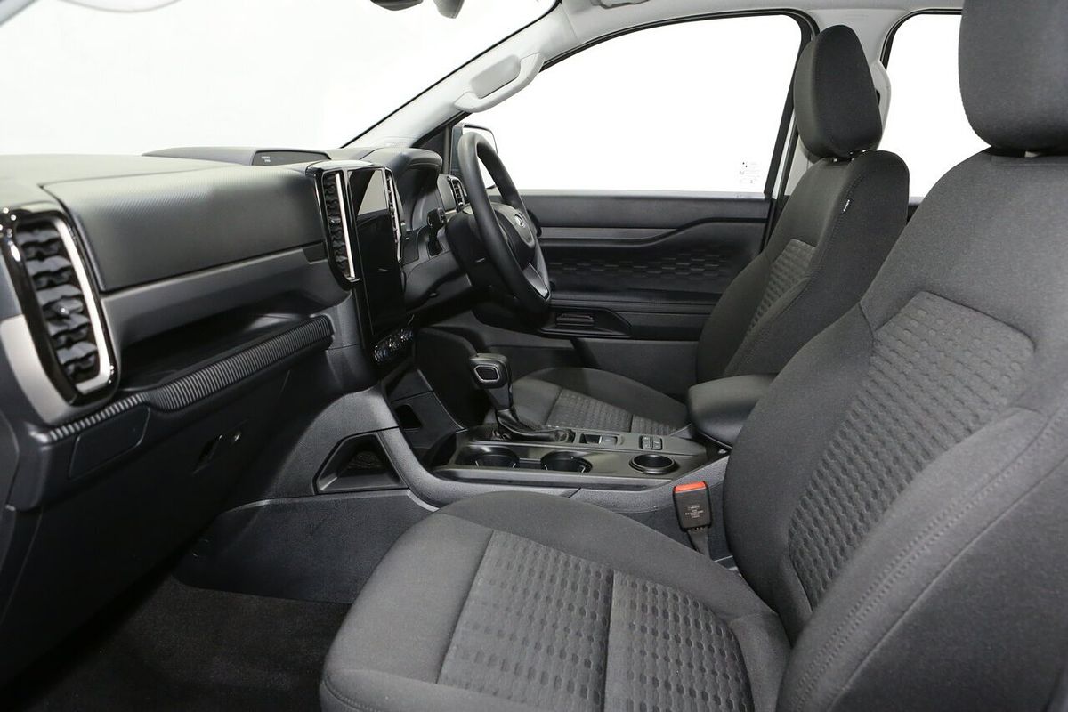 2024 Ford Everest Ambiente 2.0L