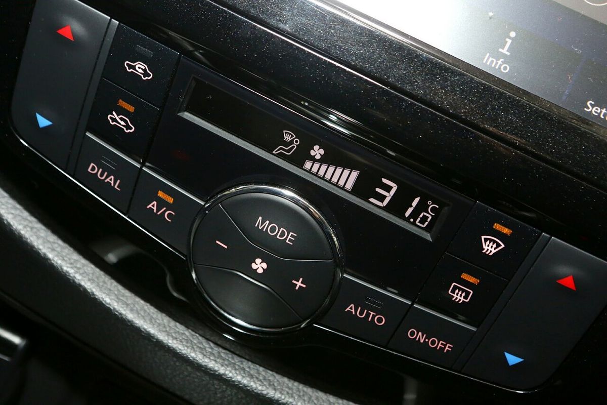 2023 Nissan Navara ST-X D23 4X4