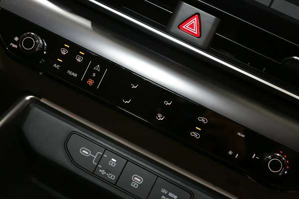 2024 Kia Carnival S KA4