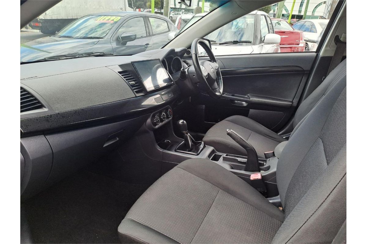 2011 Mitsubishi Lancer SX CJ