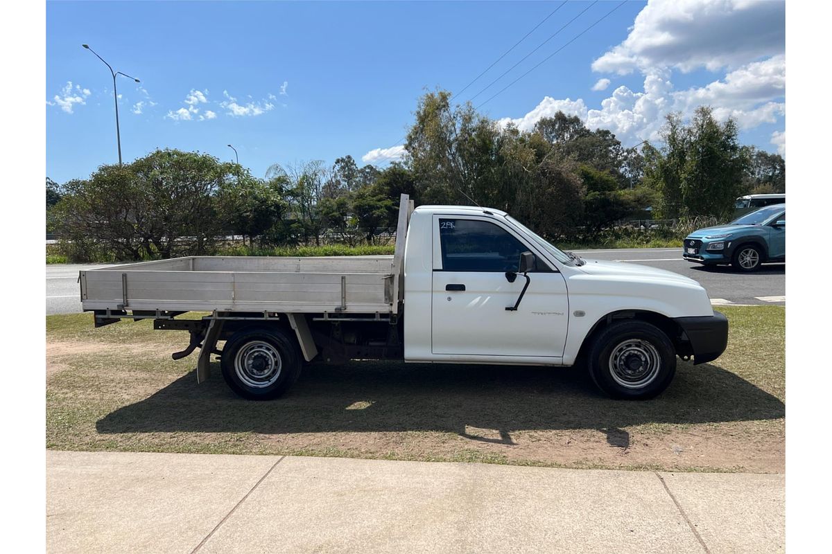 2005 Mitsubishi Triton GL MK Rear Wheel Drive