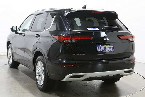 2024 Mitsubishi Outlander LS ZM