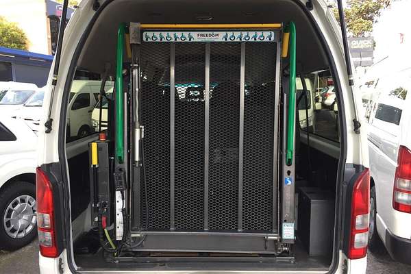 2016 Toyota Hiace COMMUTER KDH223R MY16
