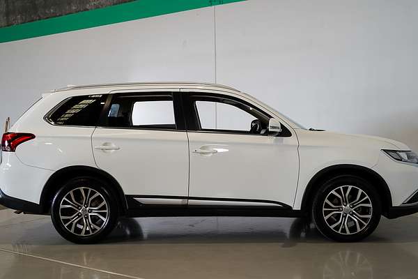 2017 Mitsubishi Outlander LS Safety Pack ZK
