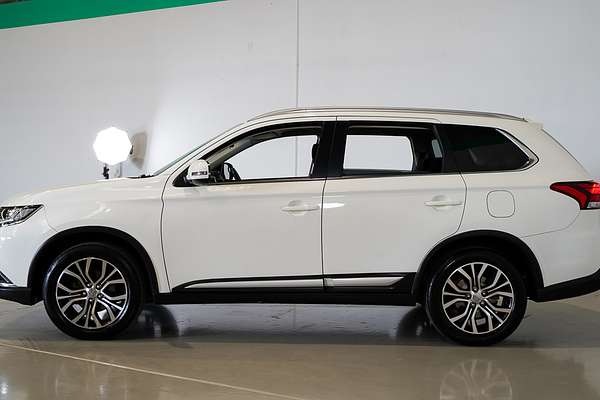 2017 Mitsubishi Outlander LS Safety Pack ZK