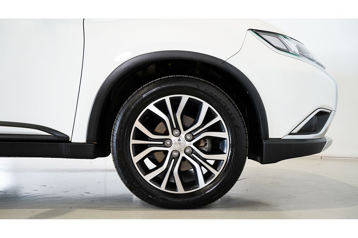 2017 Mitsubishi Outlander LS Safety Pack ZK