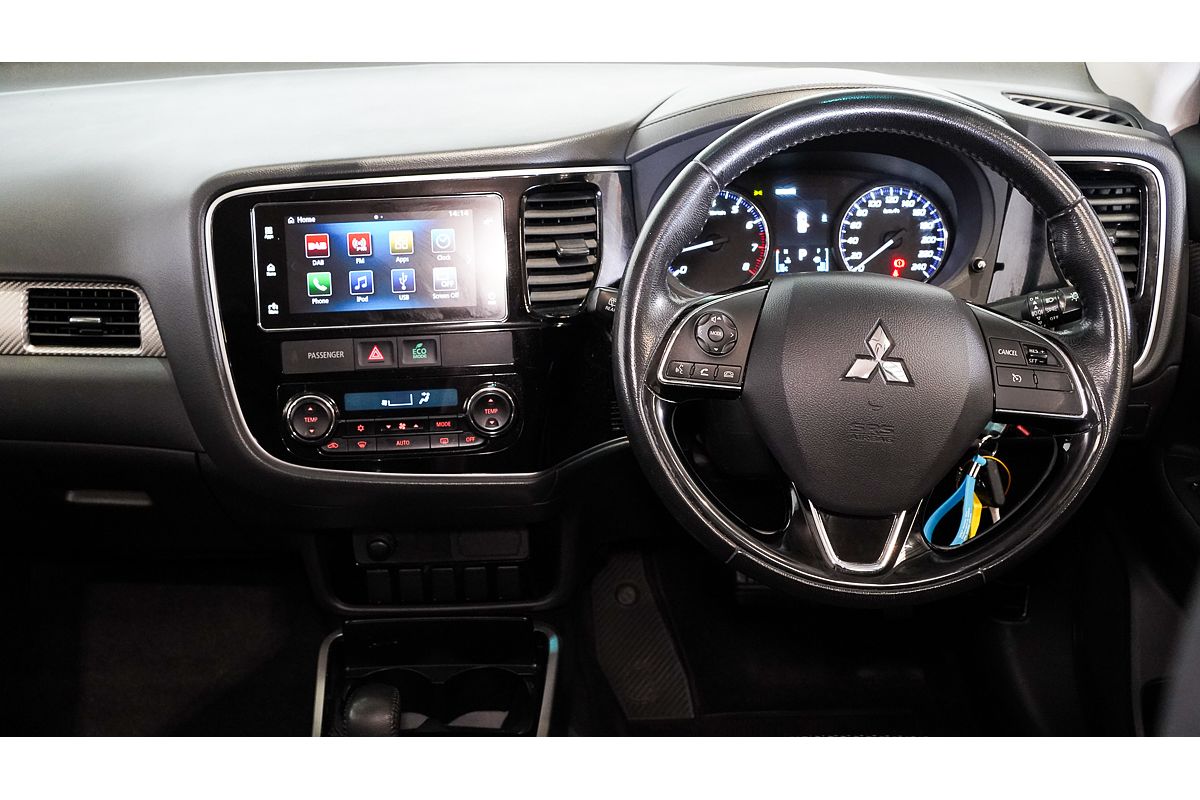 2017 Mitsubishi Outlander LS Safety Pack ZK