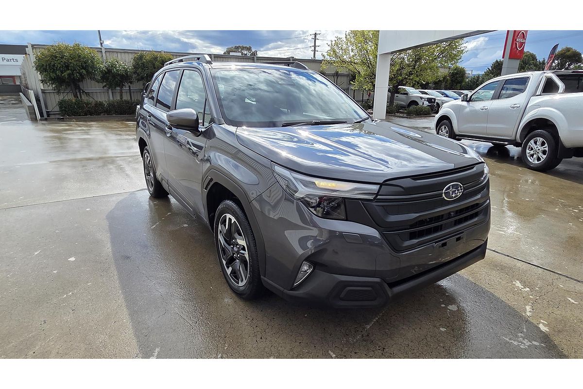 2025 Subaru Forester Premium S6