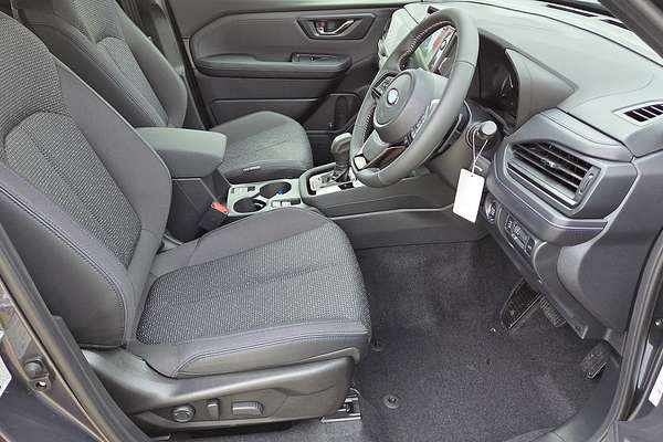 2025 Subaru Forester Premium S6