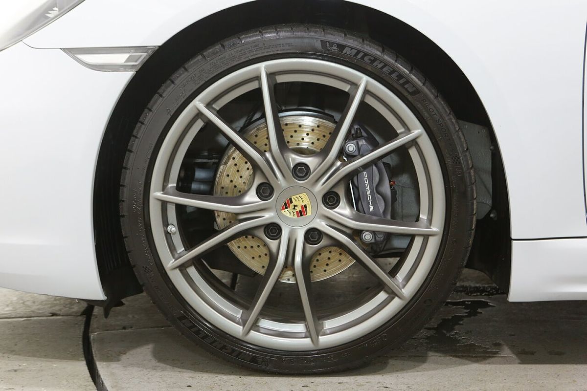 2023 Porsche 718 Boxster 982