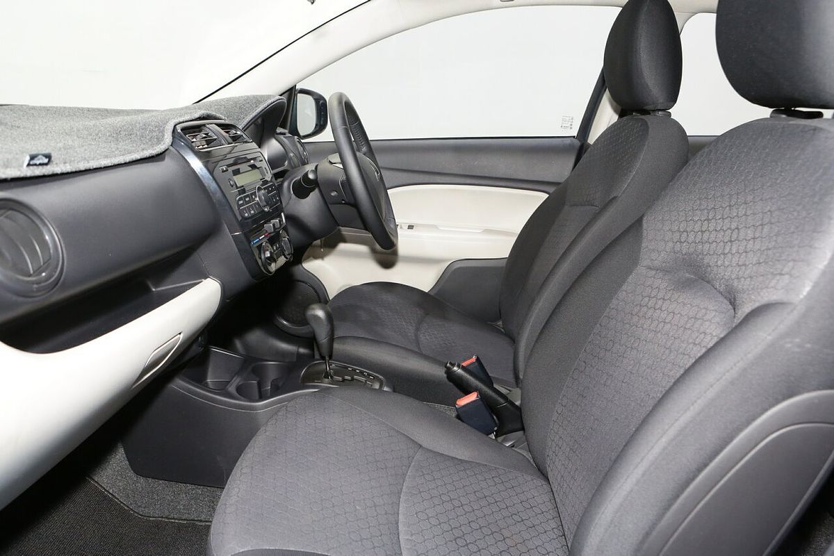 2013 Mitsubishi Mirage ES LA