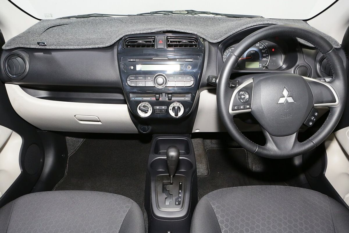 2013 Mitsubishi Mirage ES LA