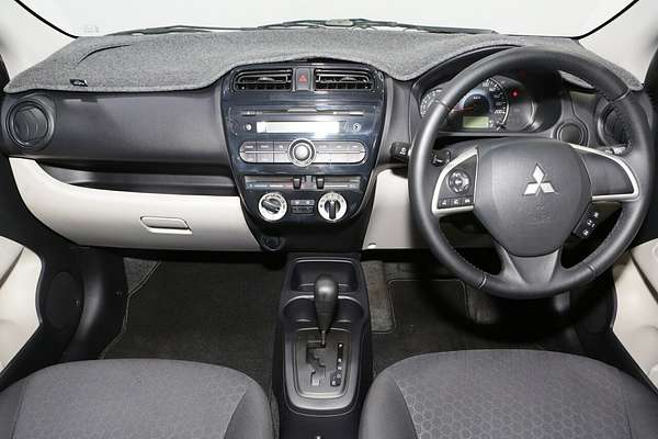 2013 Mitsubishi Mirage ES LA