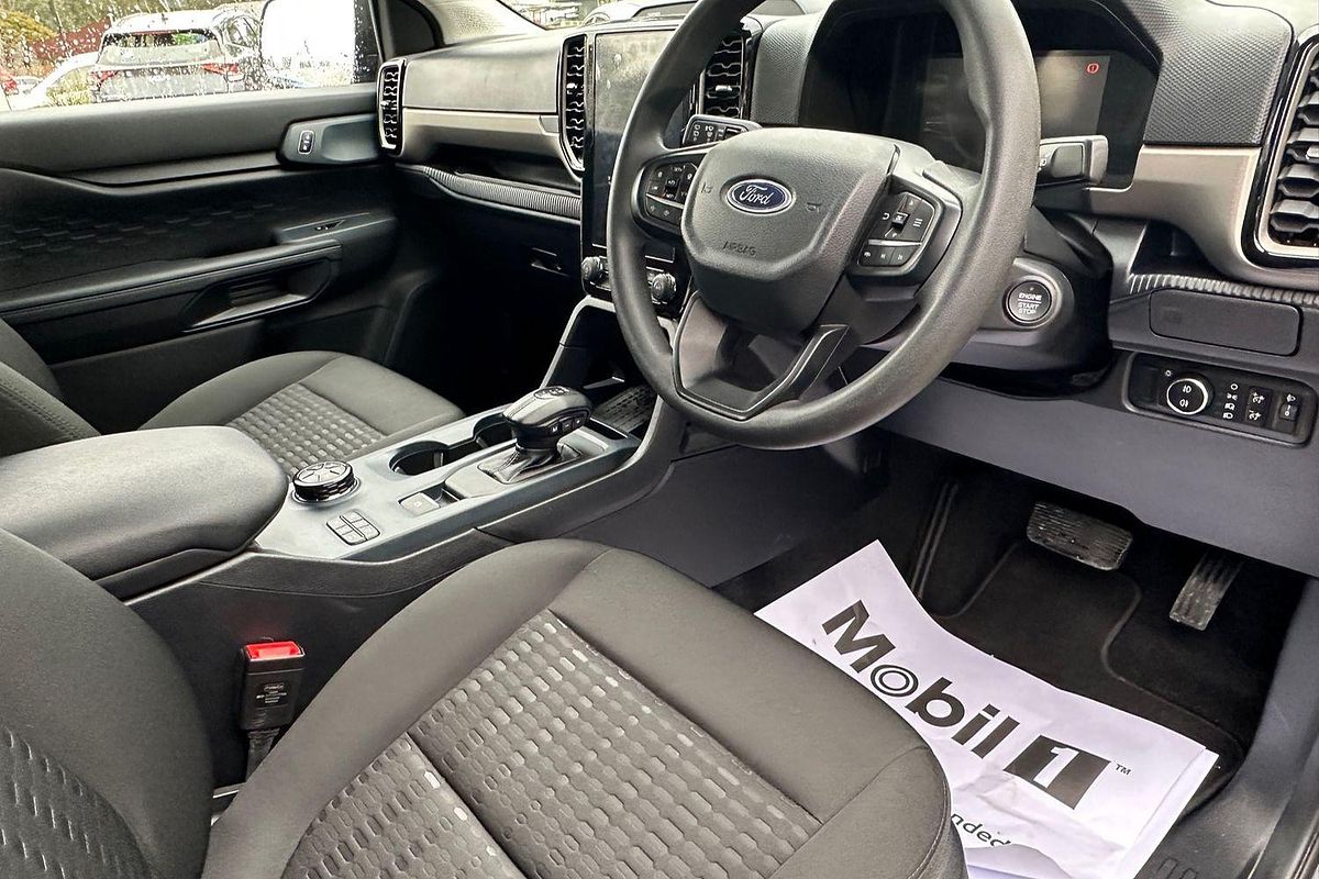 2024 Ford Everest Ambiente 2.0L