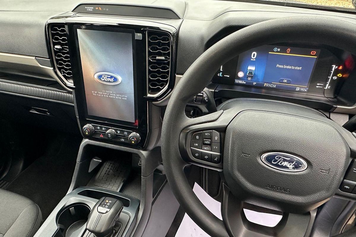 2024 Ford Everest Ambiente 2.0L