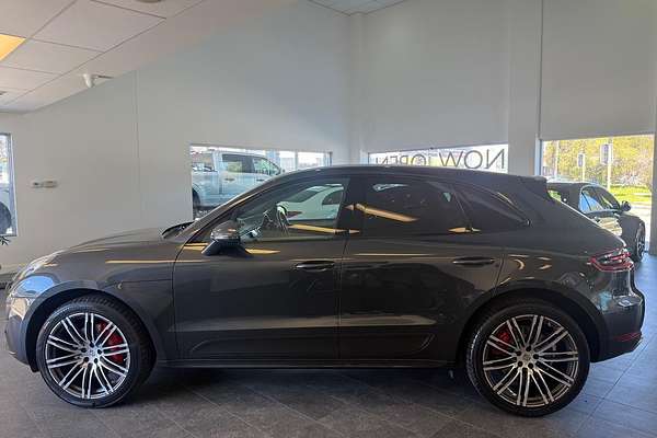 2017 Porsche Macan Turbo 95B