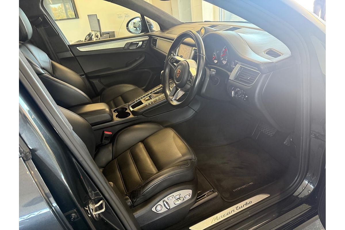 2017 Porsche Macan Turbo 95B