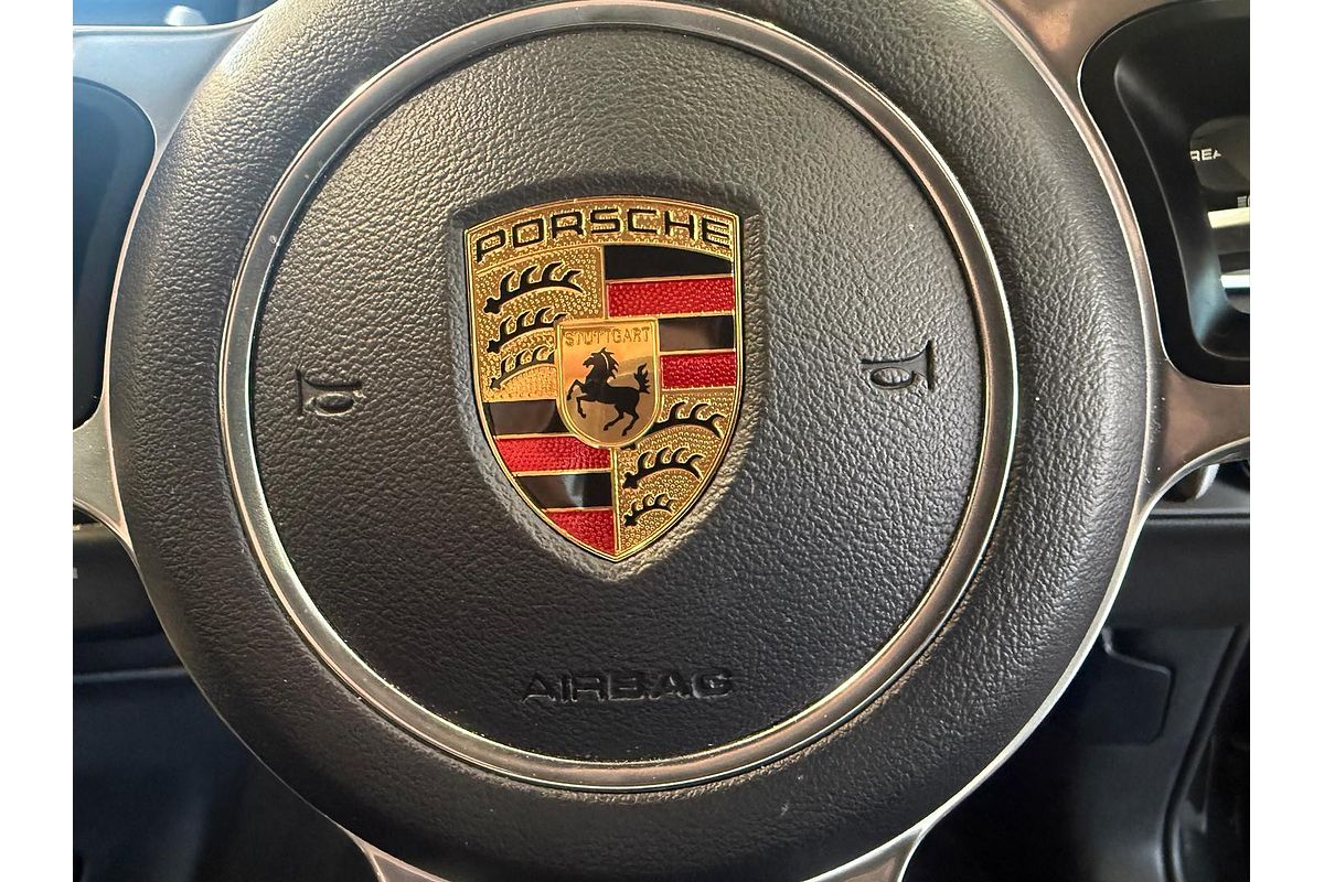 2017 Porsche Macan Turbo 95B