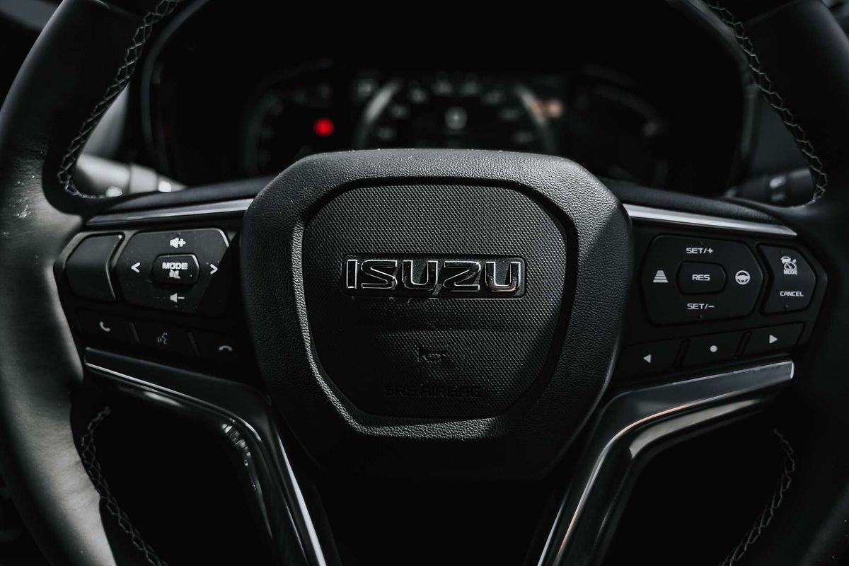 2025 Isuzu D-MAX LS-U 4X4