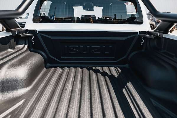 2025 Isuzu D-MAX BLADE 4X4