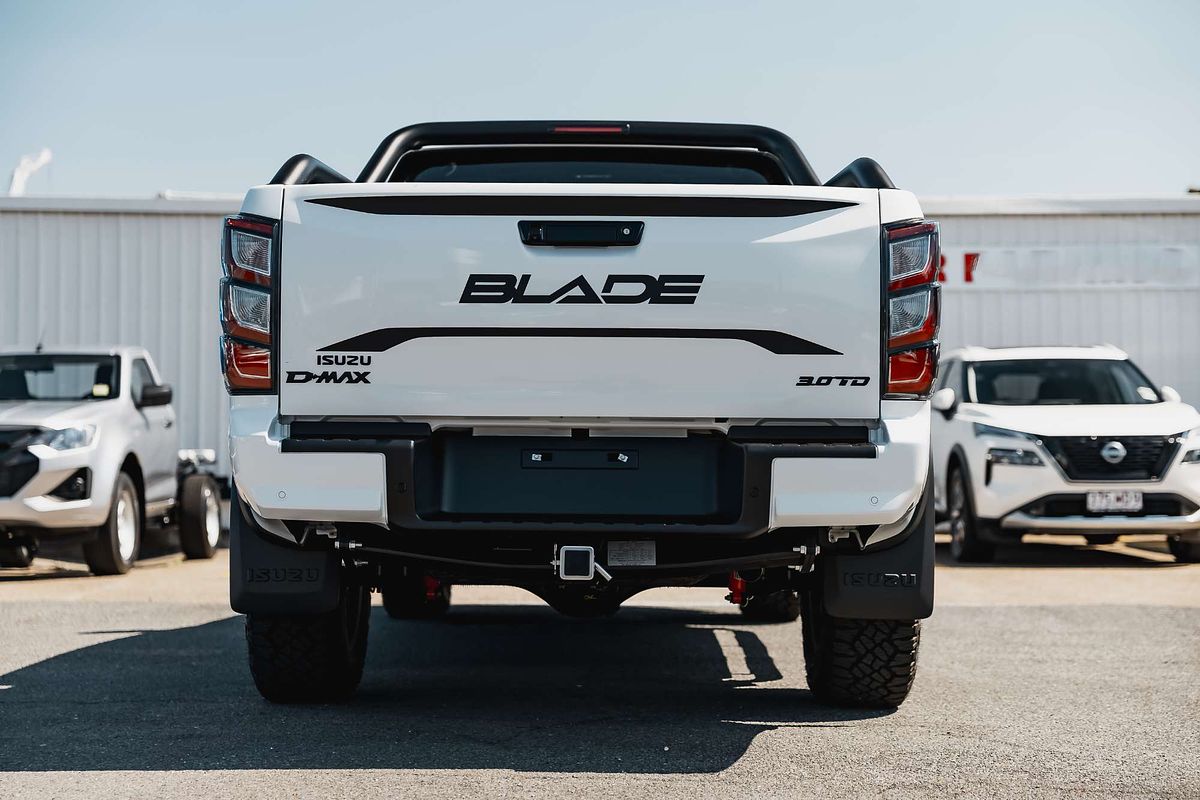 2025 Isuzu D-MAX BLADE 4X4