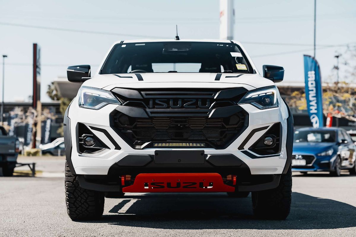 2025 Isuzu D-MAX BLADE 4X4