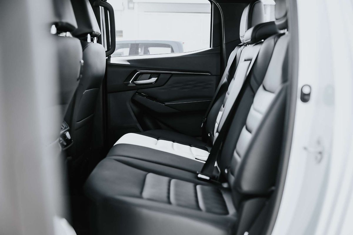 2025 Isuzu D-MAX BLADE 4X4