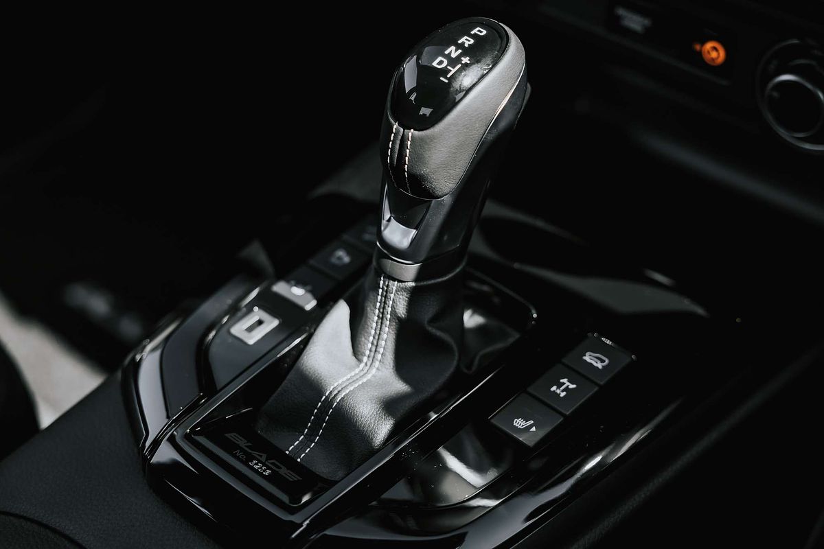 2025 Isuzu D-MAX BLADE 4X4