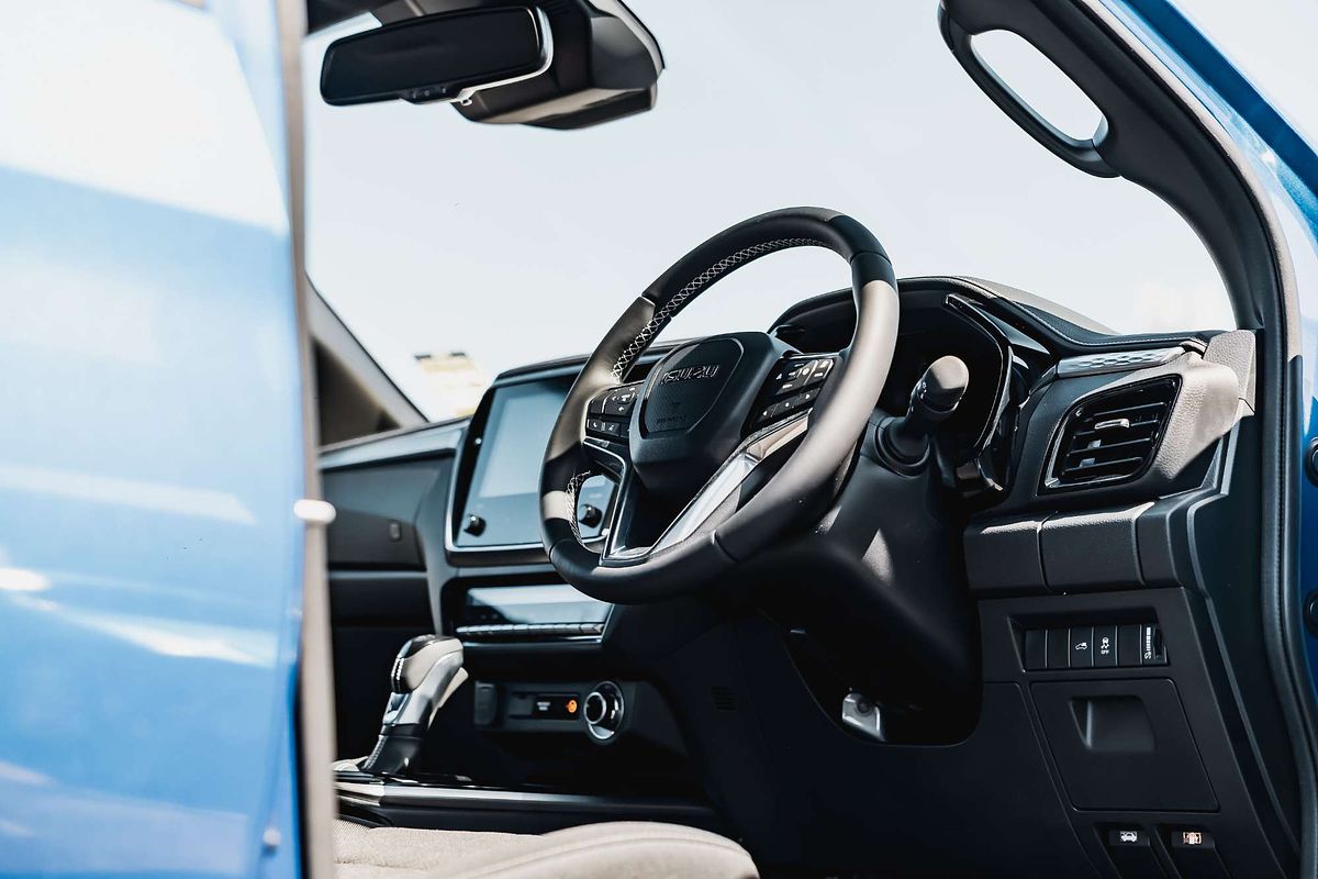 2025 Isuzu D-MAX LS-U 4X4
