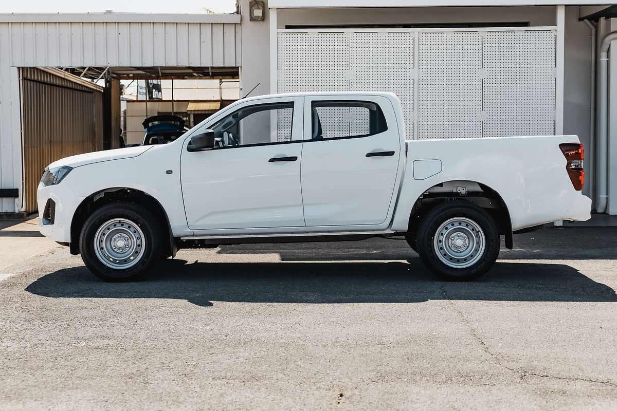 2025 Isuzu D-MAX SX High Ride Rear Wheel Drive
