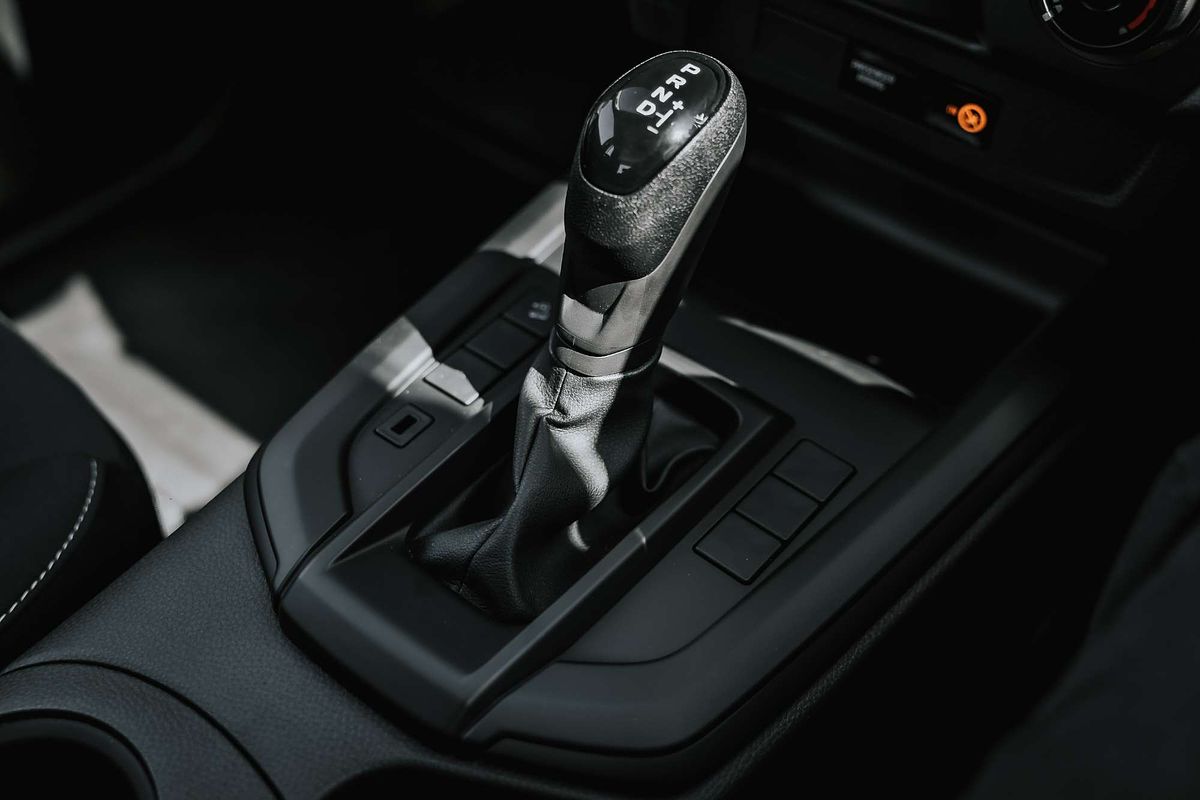 2025 Isuzu D-MAX SX High Ride Rear Wheel Drive