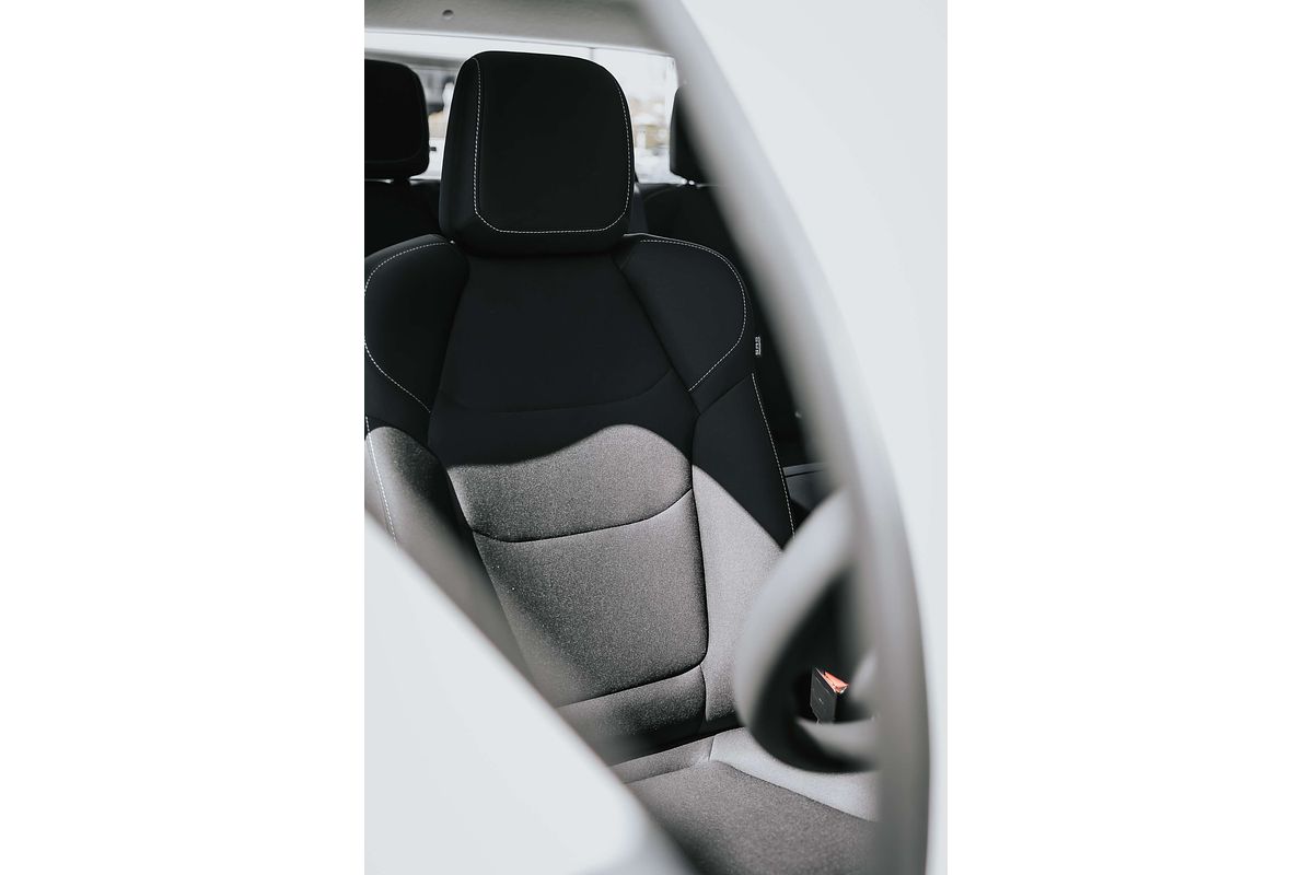 2025 Isuzu D-MAX SX High Ride Rear Wheel Drive