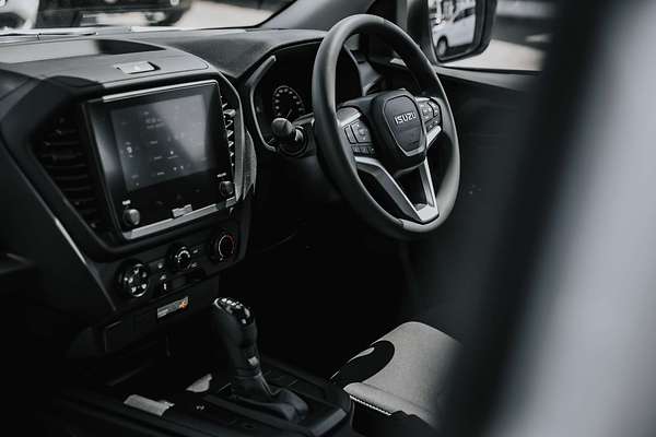 2025 Isuzu D-MAX SX High Ride Rear Wheel Drive