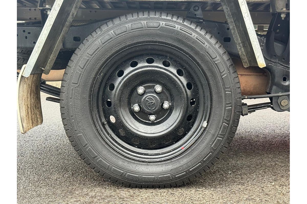 2018 Toyota Hilux Workmate TGN121R Rear Wheel Drive