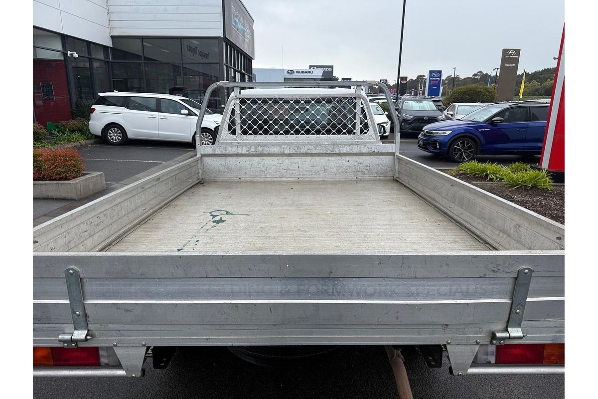 2018 Toyota Hilux Workmate TGN121R Rear Wheel Drive