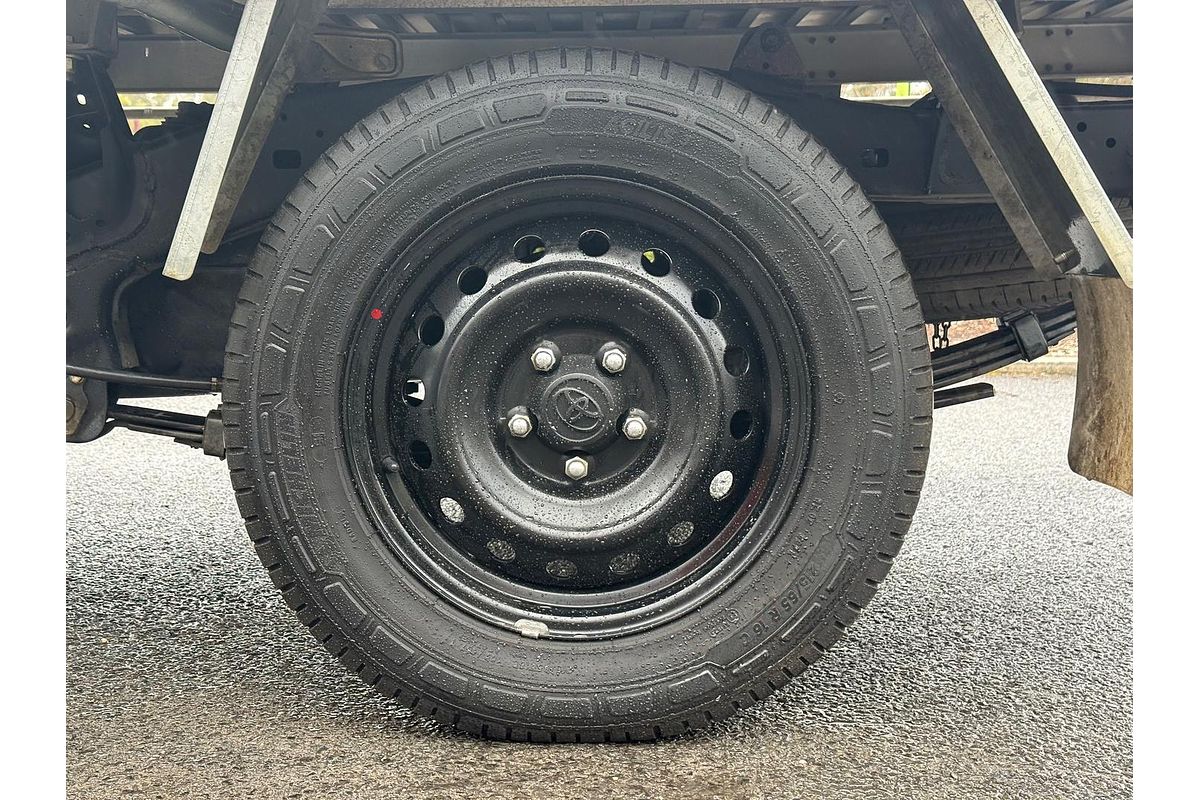 2018 Toyota Hilux Workmate TGN121R Rear Wheel Drive