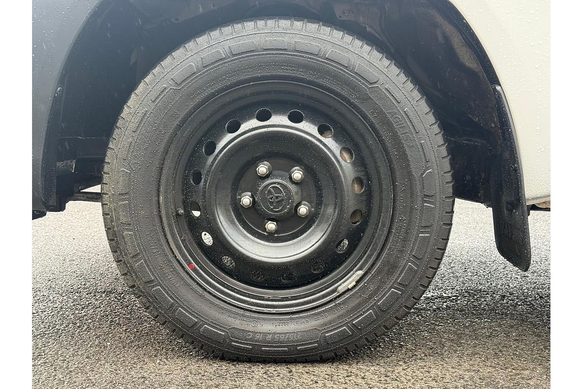 2018 Toyota Hilux Workmate TGN121R Rear Wheel Drive