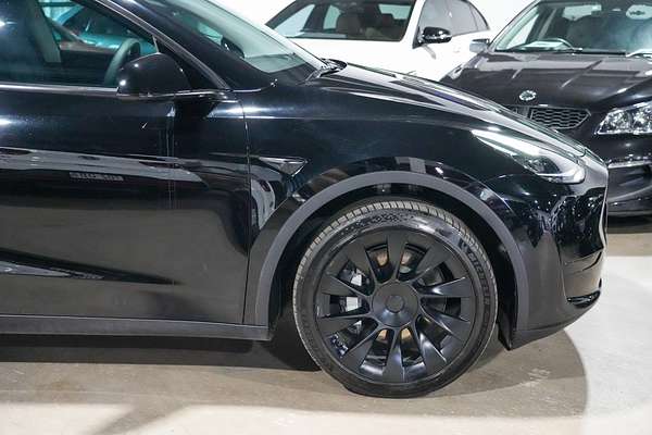 2023 Tesla Model Y Rear-Wheel Drive