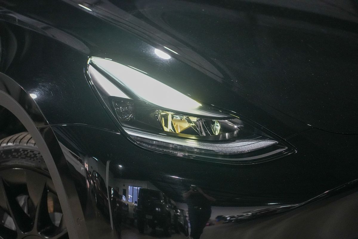 2023 Tesla Model Y Rear-Wheel Drive