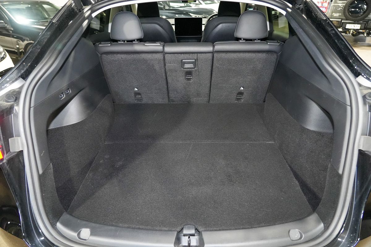 2023 Tesla Model Y Rear-Wheel Drive