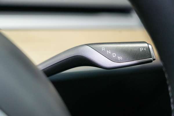2023 Tesla Model Y Rear-Wheel Drive