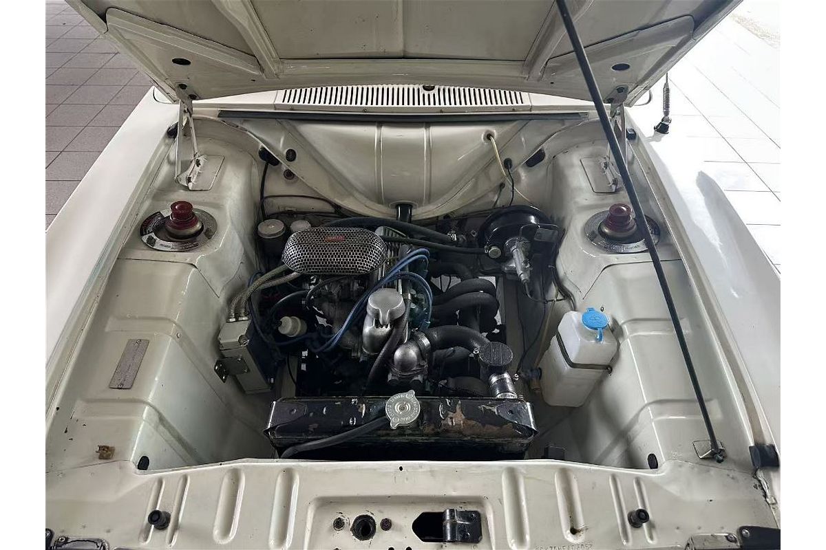CORTINA MK11 440 MANUAL SEDAN