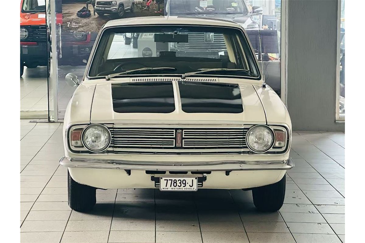 CORTINA MK11 440 MANUAL SEDAN