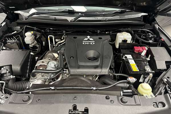 2022 Mitsubishi Pajero Sport GSR QF