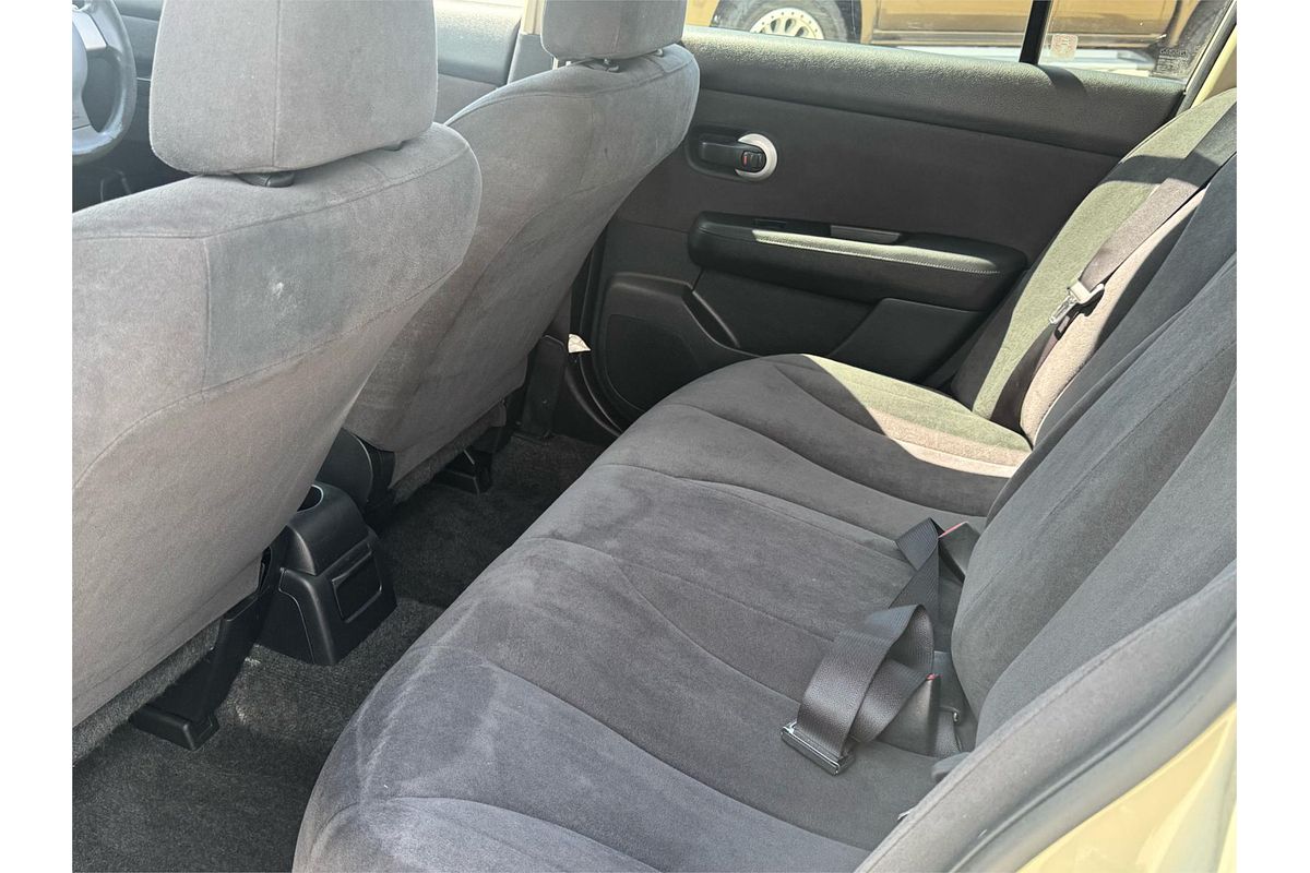 2008 Nissan Tiida ST-L C11