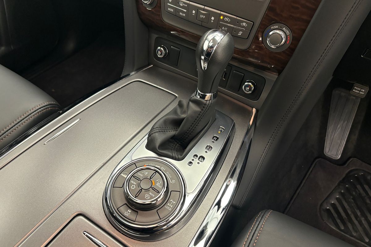 Nissan PATROL WAG 5.6 PET AUTO TI-L
