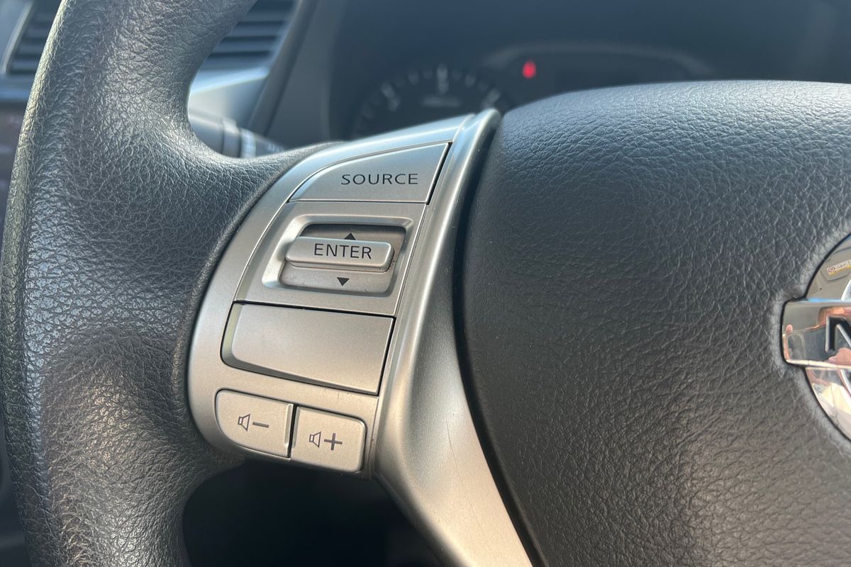 2018 Nissan Navara RX D23 Series 3 Rear Wheel Drive