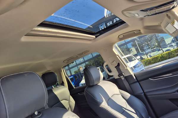 2024 LDV D90 Executive SV9A